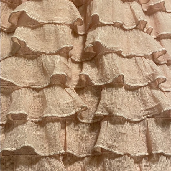 ✨NEW✨ L8TER BABY PINK RUFFLED MINI SKIRT LIGHT - Picture 3 of 6